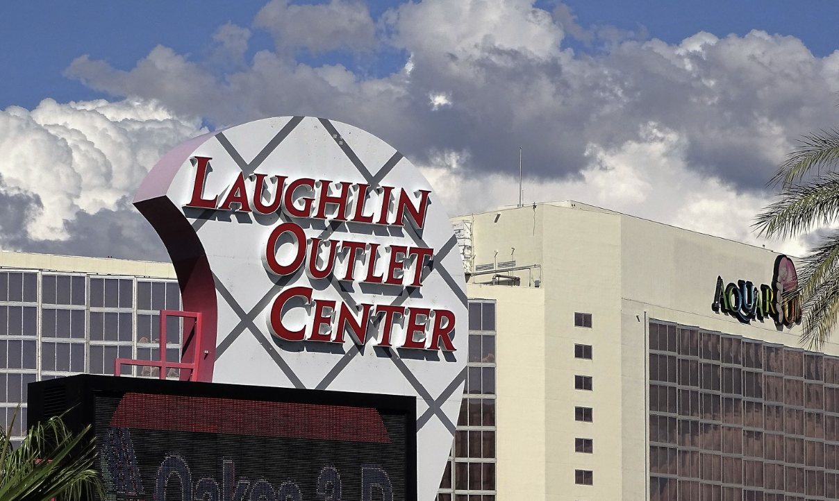 Harrah’s Laughlin Beach Resort & Casino